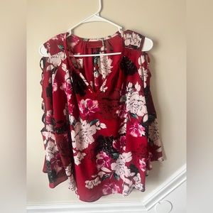 Jennifer Lopez cold shoulder blouse